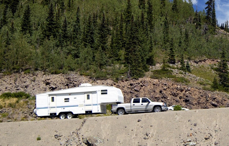 How to park an rv on a hill