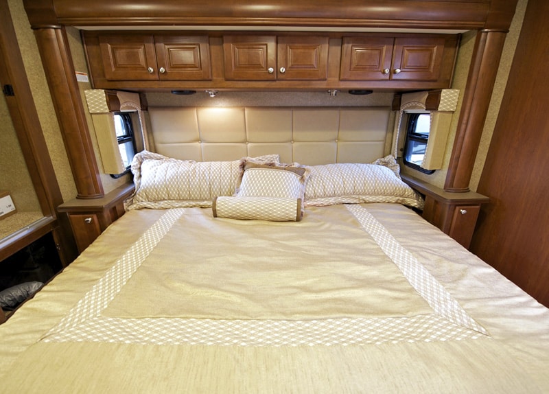 Can You Have A King Sized Bed In An Rv, Travel Trailer With King Size Bed