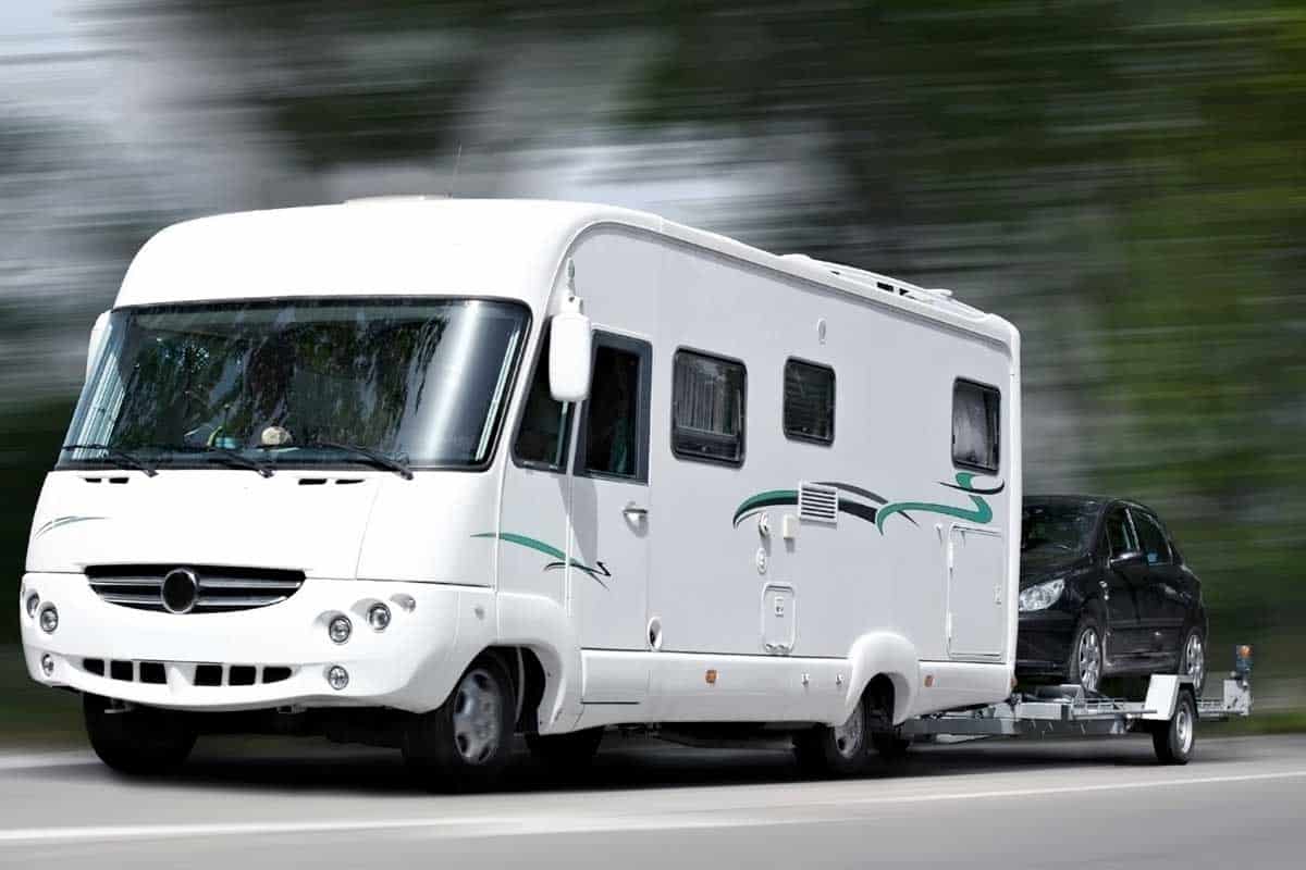 How to Safely Tow a Car Behind a Motorhome