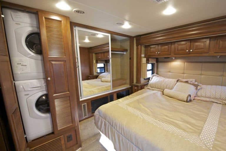9 RV's with Washer and Dryer [Inc. Examples, Tips and Ideas]