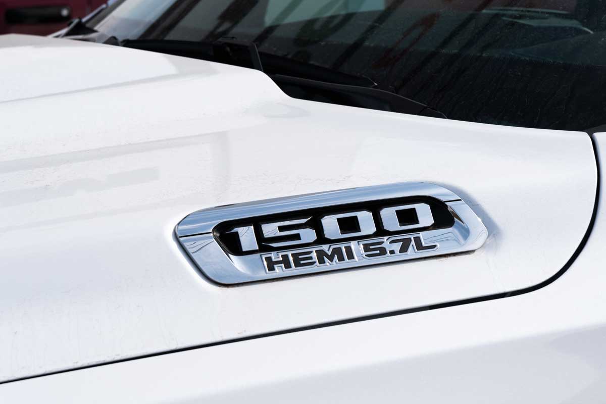Chrysler Hemi Truck with trademark logo, 5.7 Hemi Engine Common Problems