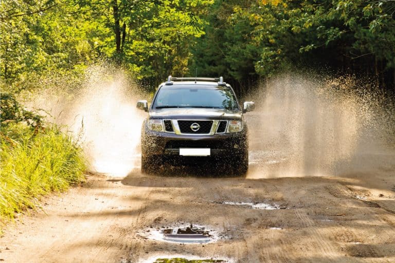 nissan frontier wading through mud in high speed, Is Nissan Frontier Gas Or Diesel Know before you buy