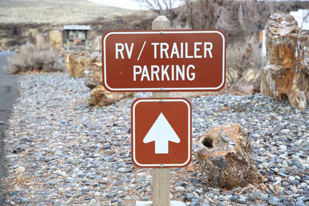 An RV/trailer sign on the side of the road