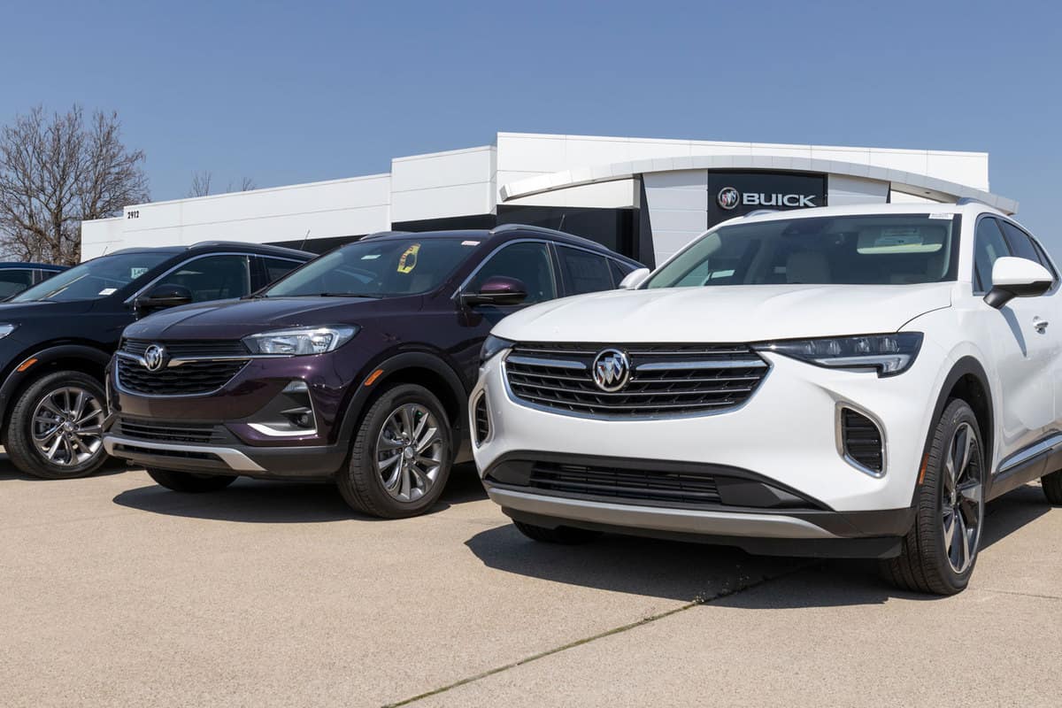 Buck Encore lined up at a dealership, Does The Buick Encore Have Apple Carplay?