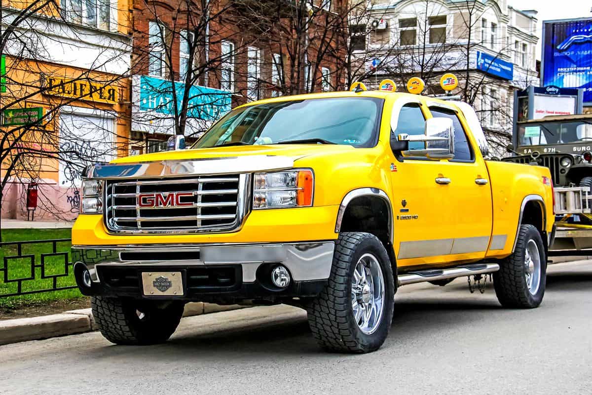 GMC Sierra 2500HD is parked at the city street