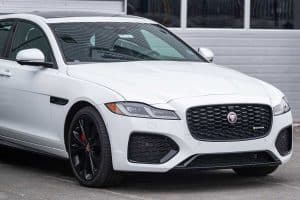 Read more about the article Does The Jaguar XF Have Adaptive Cruise Control?