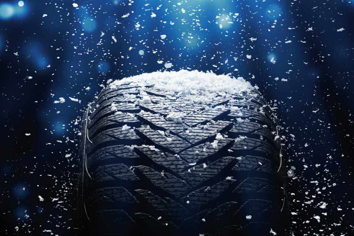 New car tire submerged underwater, Do Tires Float In Water?