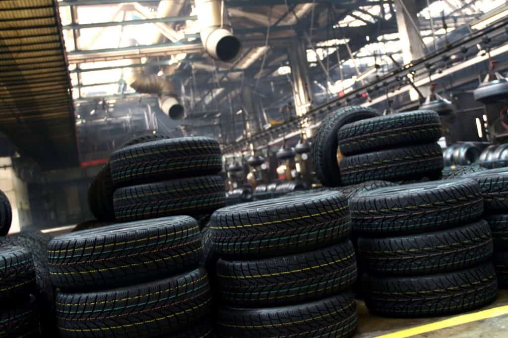Stacking vehicle tires on the plant floor, Should Tires Be Stored Flat Or Upright?