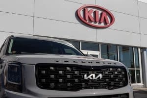 Read more about the article Can You Flat Tow A Kia Telluride?