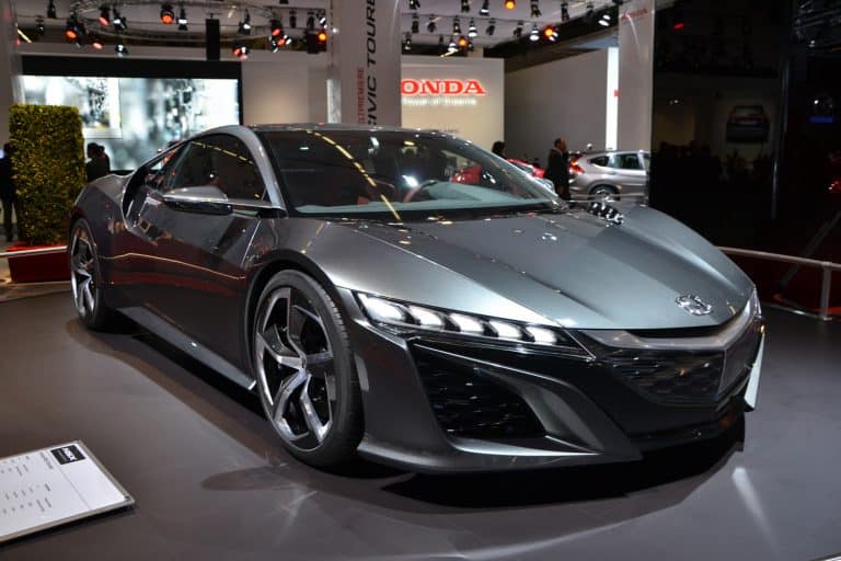 First presentation of a new generation Honda NSX Concept on the motor show. What Engine Does The Acura NSX Have?
