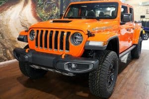 Read more about the article Can You Flat Tow A Jeep Gladiator?