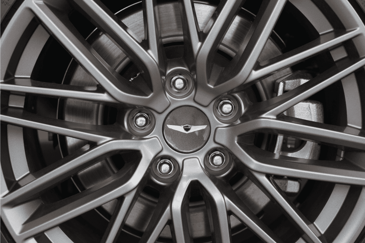 The alloy wheel of a new Genesis G70.