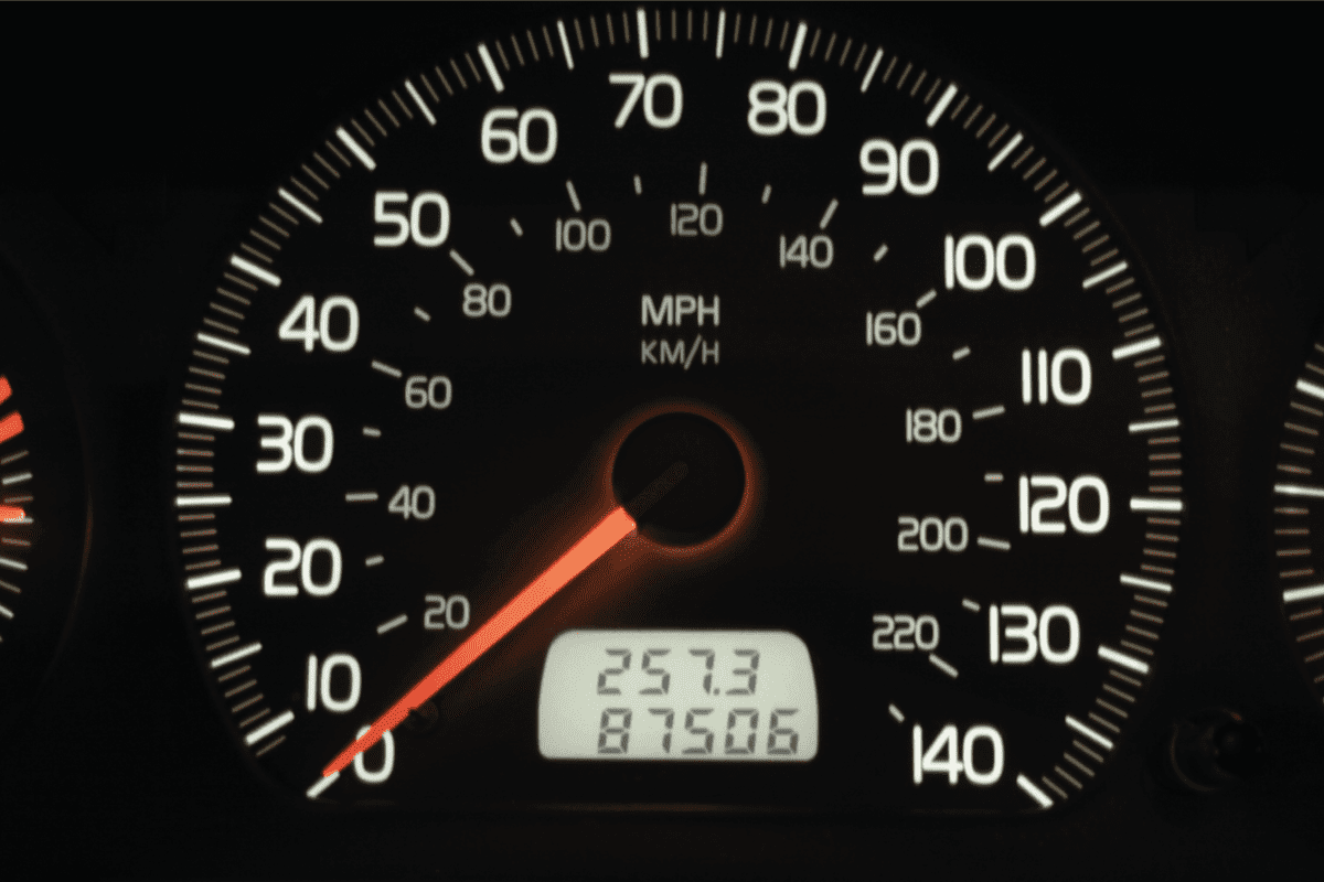 Volvo S70 Speedometer with odometer mileage indicator