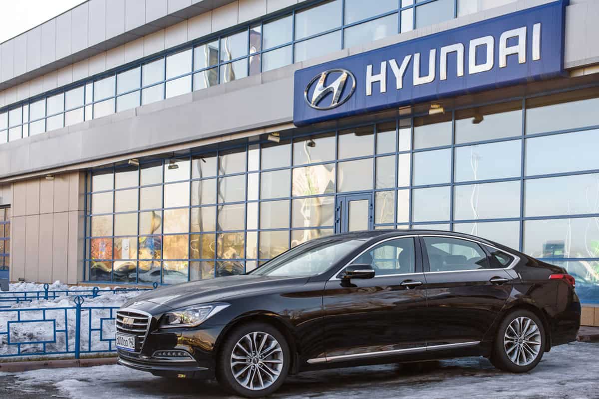 Car Hyundai Genesis on office of dealer Hyundai, How To Program My Hyundai Genesis To Garage Door Opener