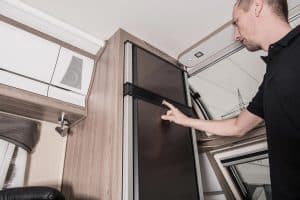 Read more about the article F and FL Codes on RV Refrigerator – What Do They Mean?