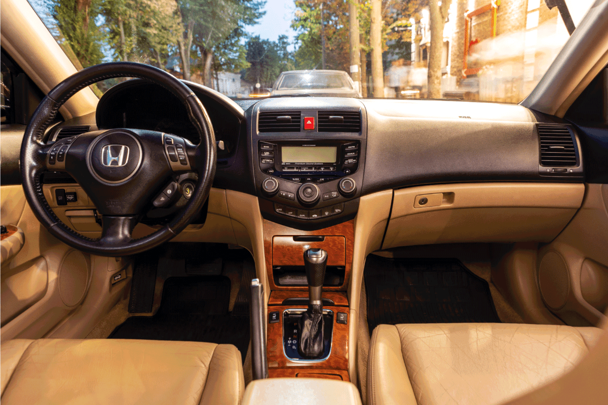 leather and wood interior of a Honda Accord
