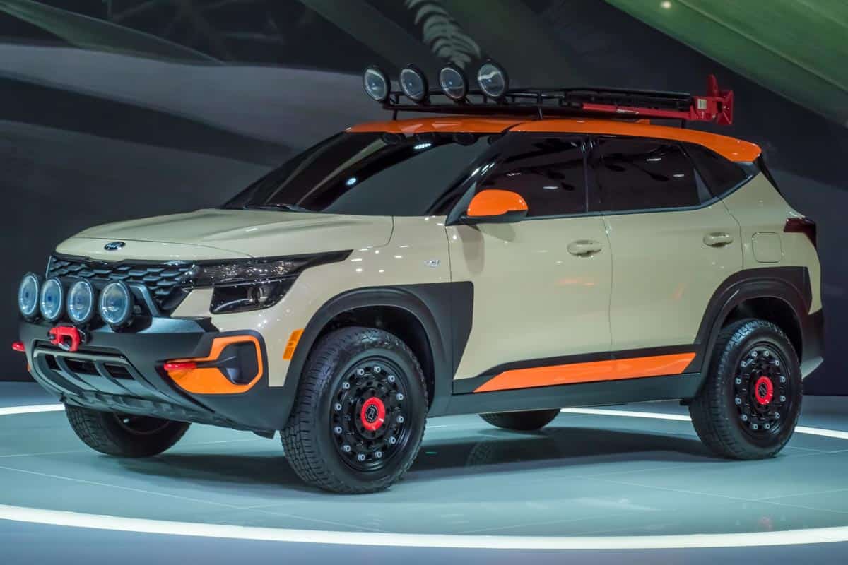 A 2021 Kia Seltos X-Line Trail Attack concept SUV at the Los Angeles Auto Show, Can A Kia Seltos Be Flat Towed?