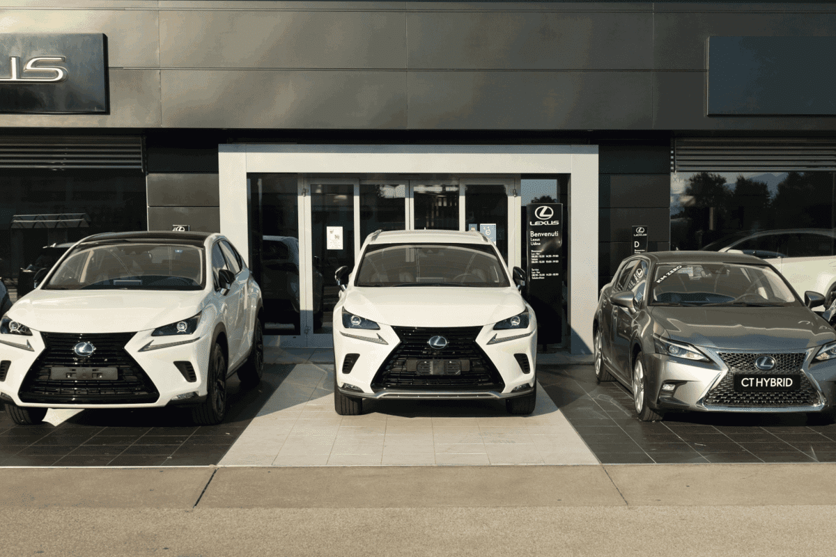 Brand new Lexus models outside the official dealership of the area