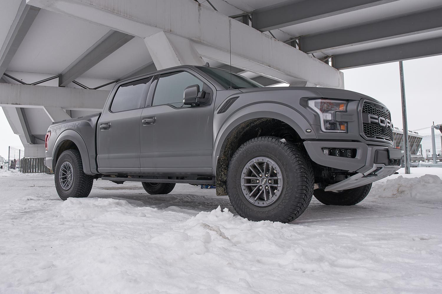 Ford F150 in the snow