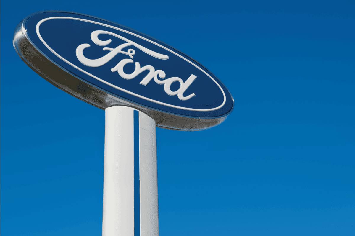 Ford sign at Ford dealership in knoxville, tn usa.