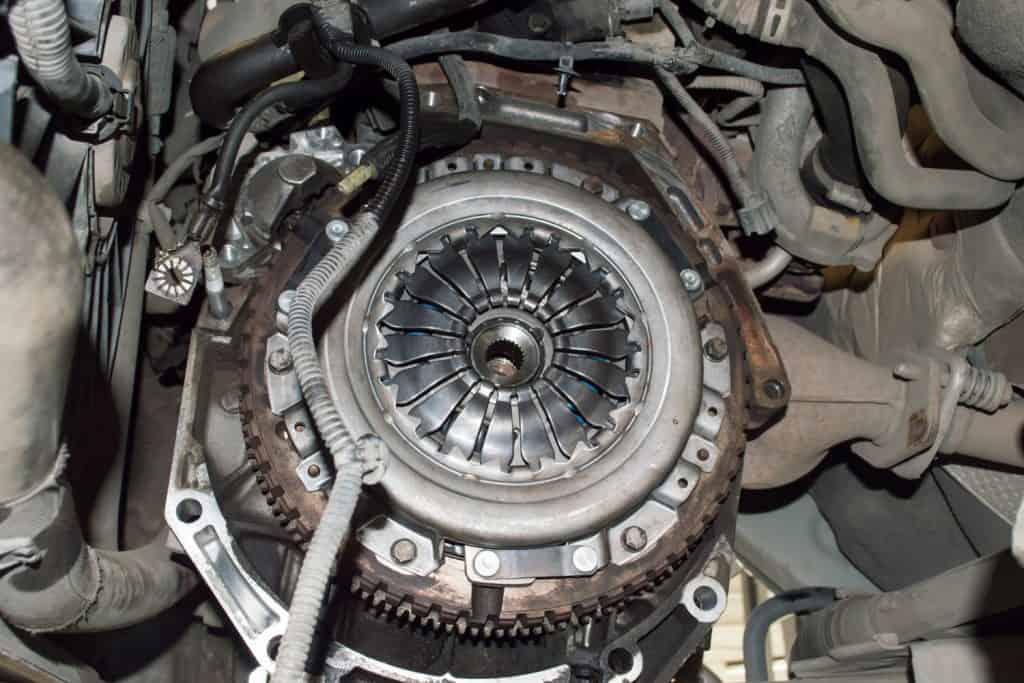 Manual clutch transmission