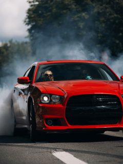Dodge Charger SRT 8 make a burnout at the city street, How To Open The Gas Tank On A Dodge Charger