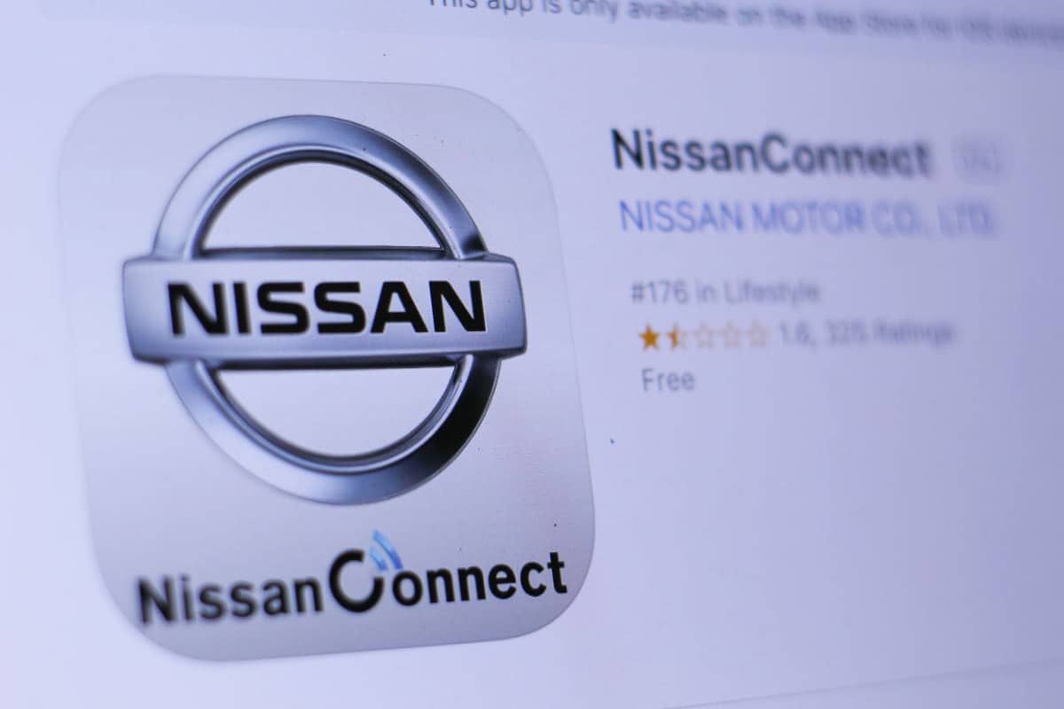 NissanConnect app in play store. close-up on the laptop screen.