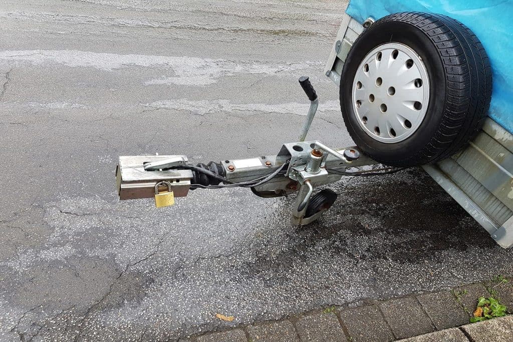 Trailer hitch on a trailer for pulling a trailer on a car