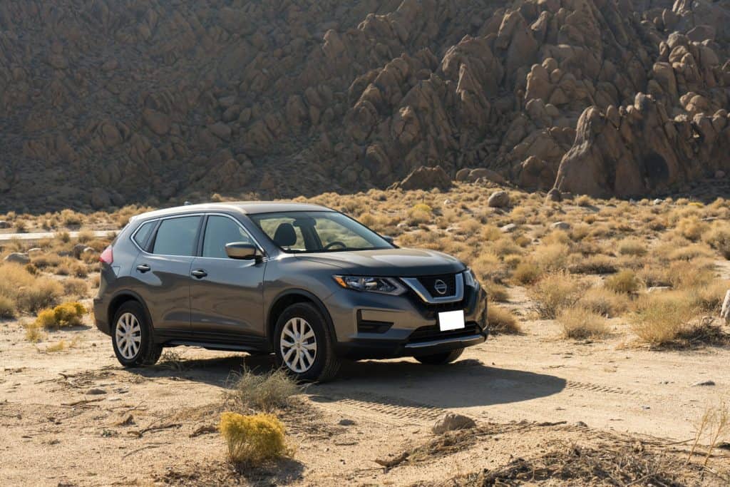  View of a grey 2017 Nissan Rogue in the desert