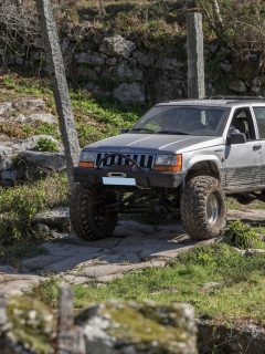 4x4 Off-Road Drive by TT Lanhoso, public event - How To Lift A Jeep Cherokee [And How Much Can It Cost]