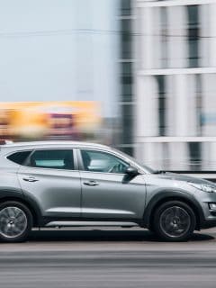 A Hyundai Tucson photographed on the highway, Hyundai Tucson SEL Vs Limited: What's The Difference?