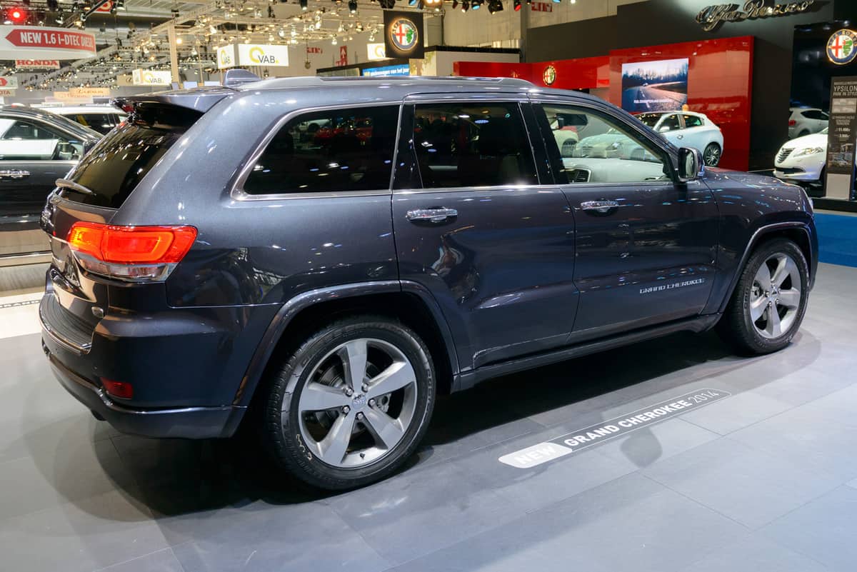 Gray 2014 Jeep Grand Cherokee SUV on display at the 2014 Brussels motor show
