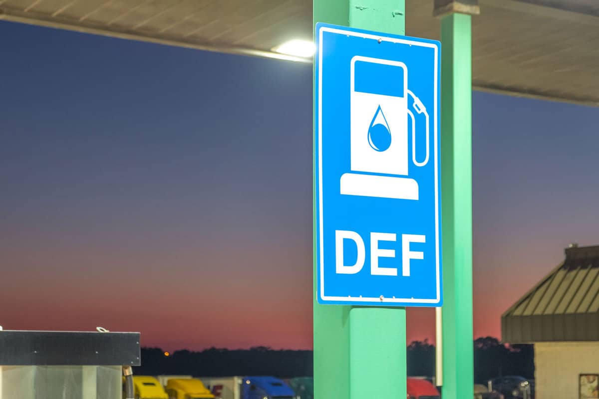 Refilling station of diesel exhaust fluid for prevention of air pollution