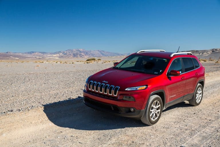View of a 2015 Jeep Cherokee, a popular SUV in the United States, How To Put A Jeep Cherokee In 4 Wheel Drive