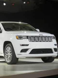 Jeep Grand Cherokee Summit car on display at New York International Auto Show , How Much Does a Jeep Grand Cherokee Weigh?