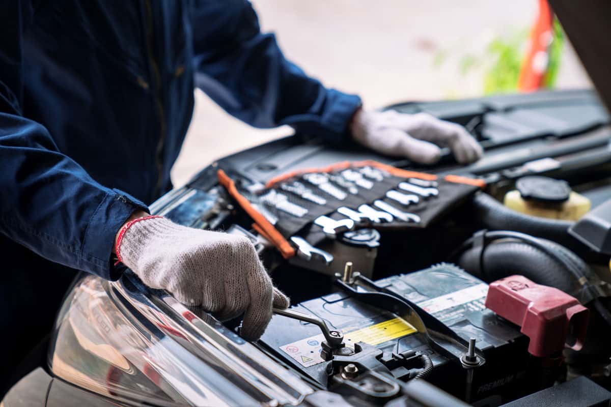 Service and maintenance and car maintenance