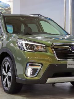New SUBARU FORESTER e-BOXER car - How To Turn On High Beam Assist on Subaru Forester