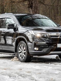 New brutal male Honda SUV pilot in winter off-road - Why Does My Honda Pilot Beep When I Walk Away
