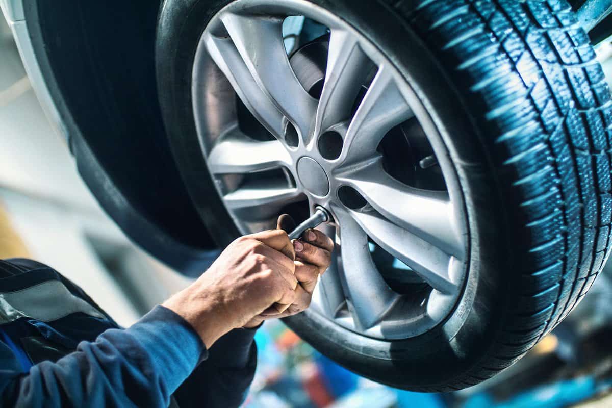 Replacing car wheel and tire