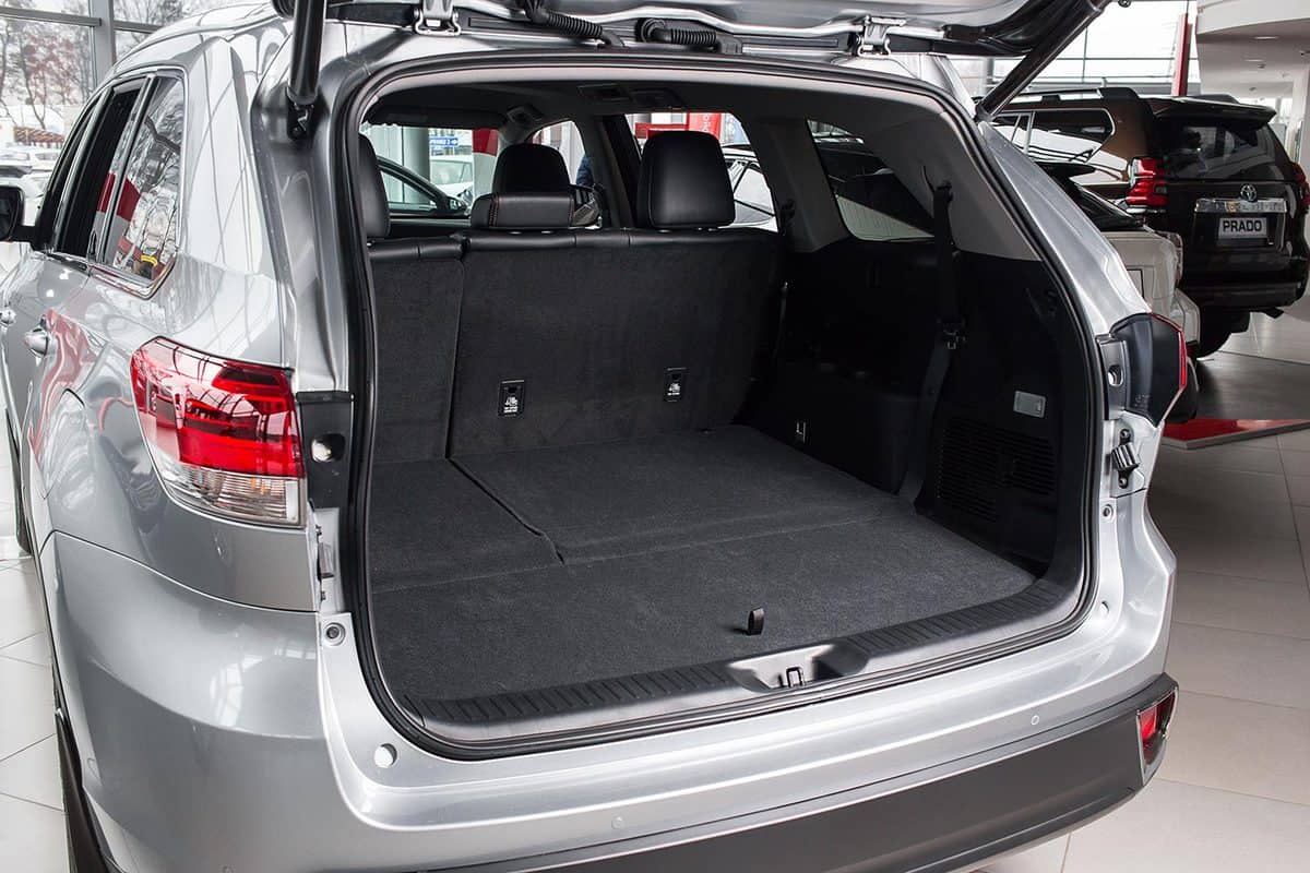 Toyota highlander trunk