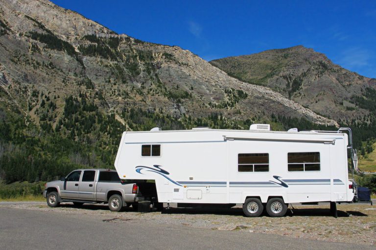 Fifth Wheel & Scenic Background, Is a 5th Wheel Easier to Tow than a Trailer?