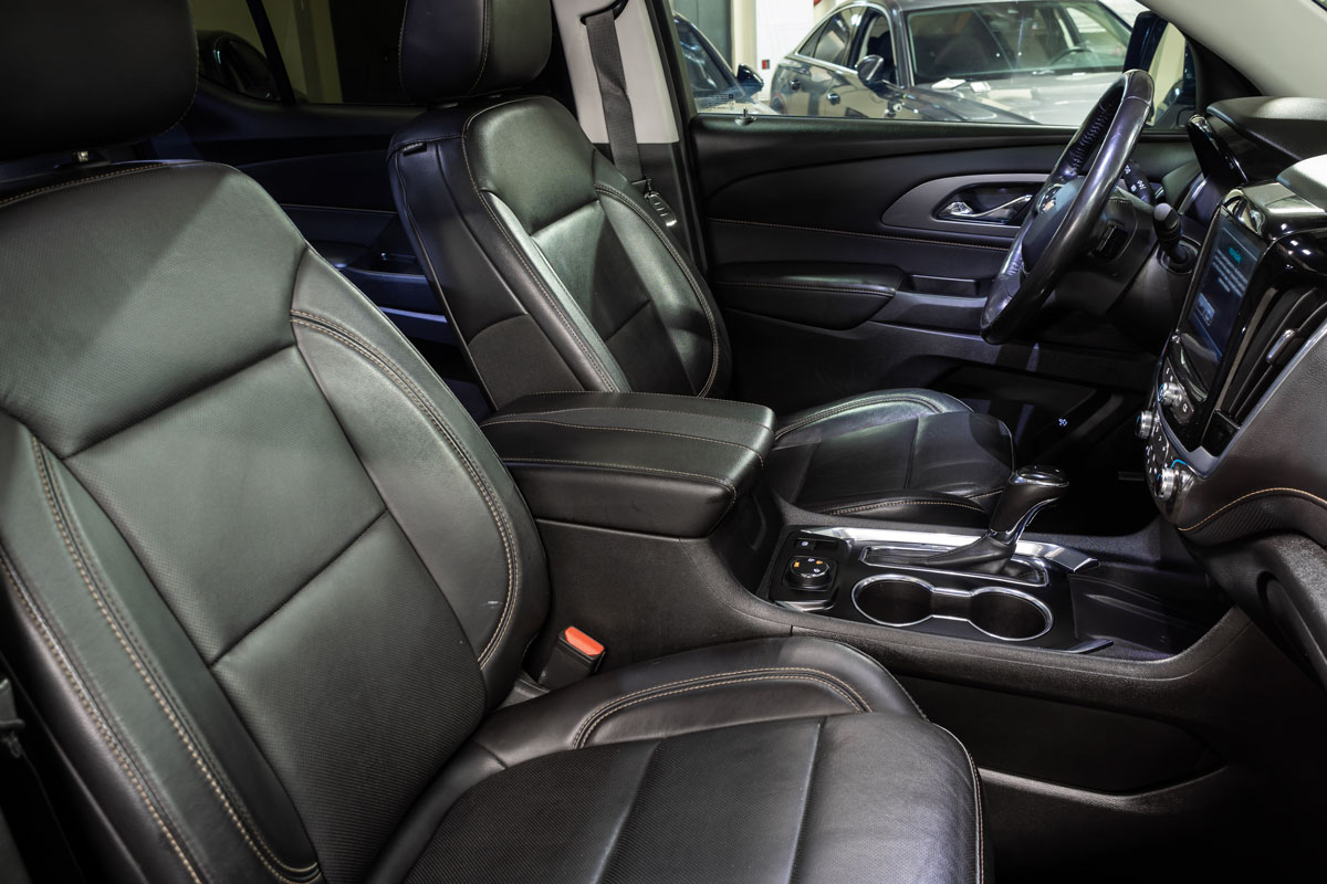 GMC Yukon vehicle interior, front seats