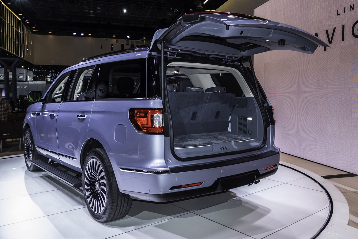  Lincoln Navigator shown at the New York International Auto Show