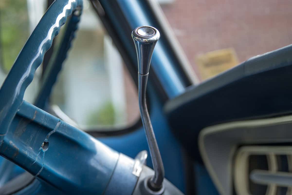 Gear shifter lever on the column of an old truck