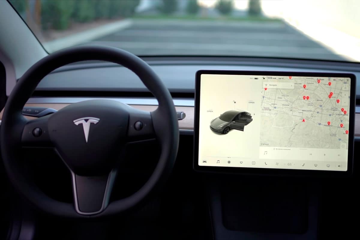 Tesla Autonomous driving turned on shown in the infotainment panel