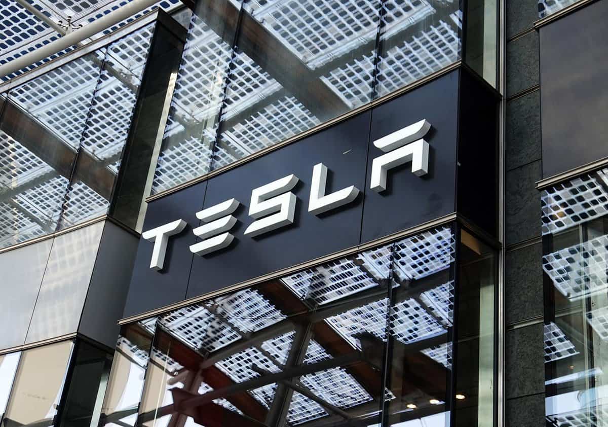 Tesla motors store