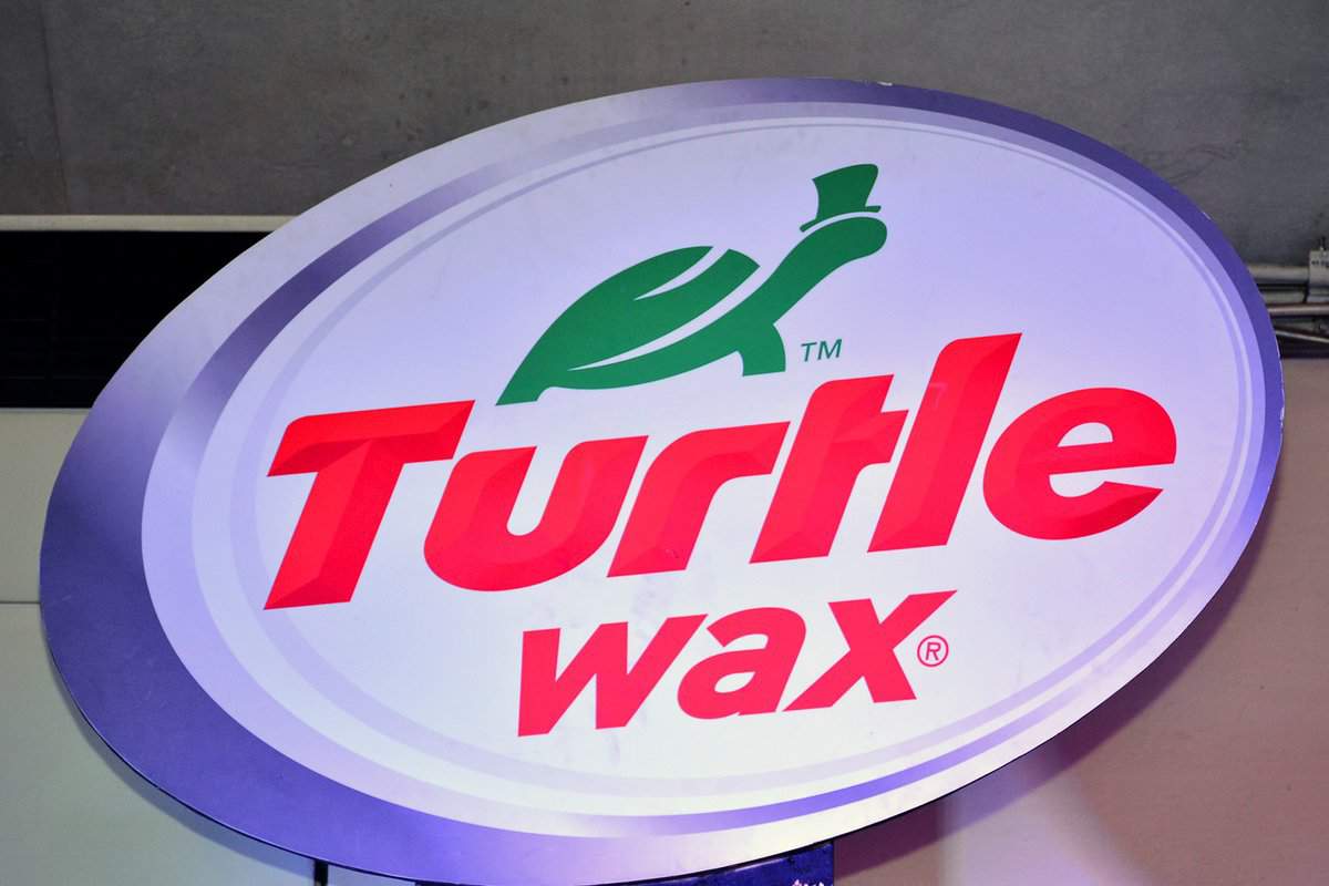 Turtle Wax signage 
