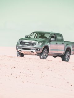 Ford Ranger trekking on the desert, Ford Ranger Overdrive Light Flashing - Why And What To Do?