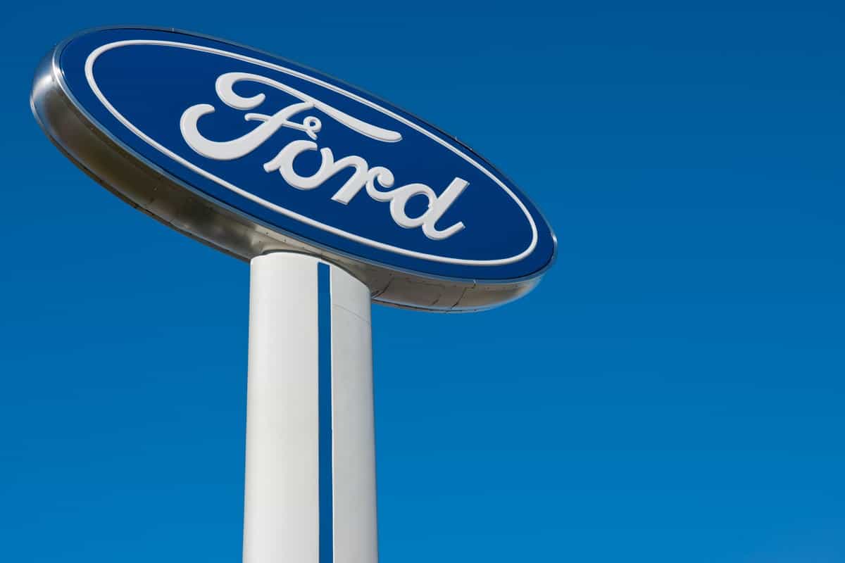 Ford sign at Ford dealership 