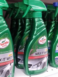 Turtle Wax product on a supermarket aisle. Turtle Wax is a manufacturer of automotive appearance products - How To Apply Turtle Wax Ceramic Spray Coating